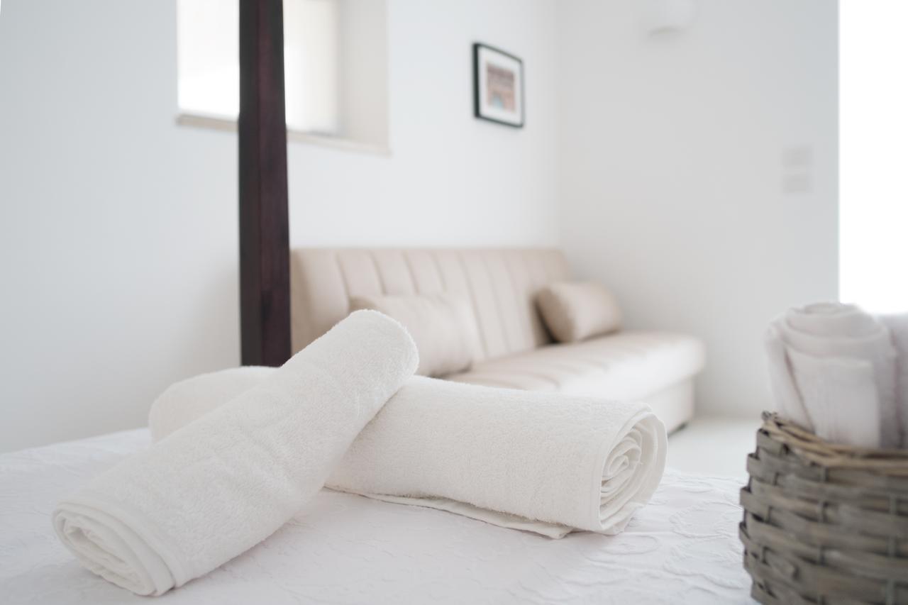 Fikus - The Apulian B&B Ceglie Messapica Ngoại thất bức ảnh